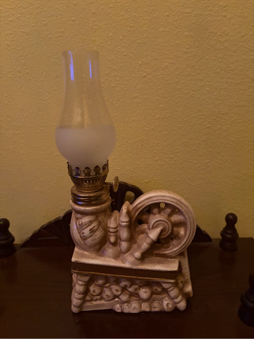 Antique-Style Cream Decorative Oil Lamp Accent